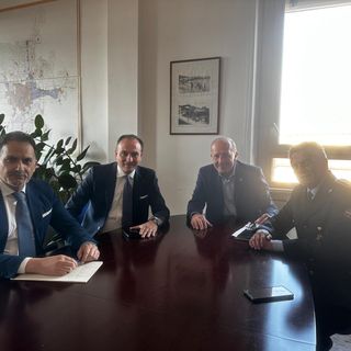 In foto: Luigi Giacomini (assessore alla Sicurezza), Alberto Cirio (governatore), Sergio Ebarnabo (consigliere regionale), Riccardo Saracco (comandante del Corpo dei Vigili Urbani)