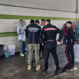 Due immagini dei controlli effettuati dall'Arma