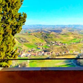 Al Castello di Cisterna parte il ciclo di incontri letterari di giugno