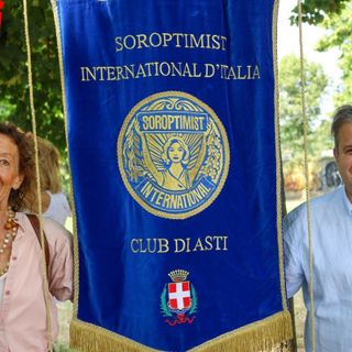 Viviana Gonella con l'assessore al Palio Riccardo Origlia