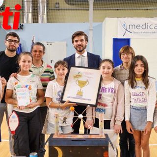 In foto la premiazione del progetto Eureka!Funziona! (ph. Merfephoto)