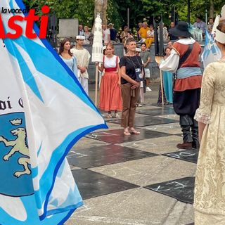 In foto: la sindaca Roberta Giovine durante l'annuncio dell'Assedio di Canelli 2026