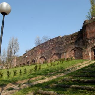 Uno scorcio delle antiche mura cittadine