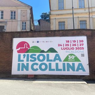 Trent’anni di musica, parole e sapori: a Ricaldone torna L’Isola in Collina, omaggio a Luigi Tenco Trent’anni di musica, parole e sapori: a Ricaldone torna L’Isola in Collina, omaggio a Luigi Tenco