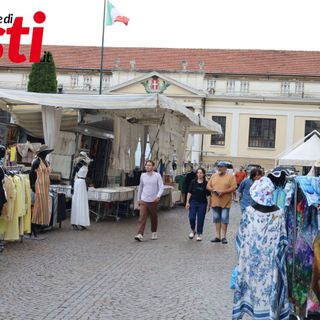 Un immagine relativa il mercato serale svoltosi lo scorso 12 luglio