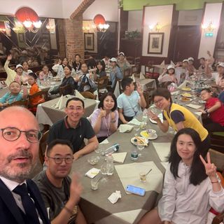 Il sindaco Maurizio Rasero con l'Orchestra Giovanile Golden Sail