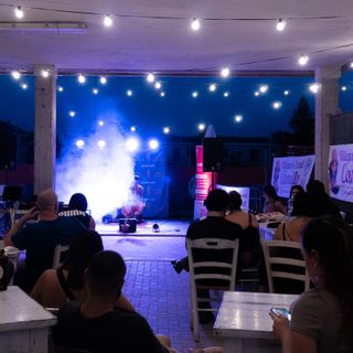 Uno dei precedenti live con Indieflash