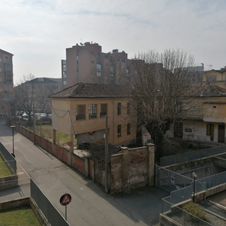 In foto: l'ex Circolo AVIR