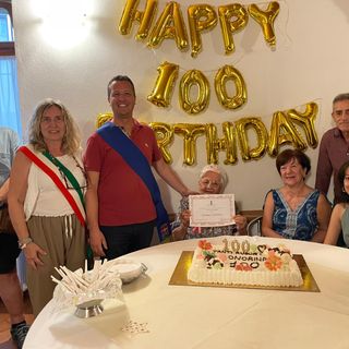 Festeggiati i 100 anni della signora Onorina Castino