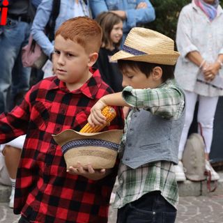 Un momento della sfilata storica (MerfePhoto)
