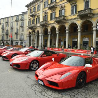 Immagine d'archivio di un precedente raduno, alessandrino, di rombanti Ferrari