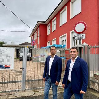 Gabusi e Vitello di fronte alla scuola Primaria