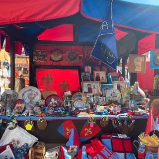 Le foto del mercatino sono di Giulia Frontino Le foto del mercatino sono di Giulia Frontino