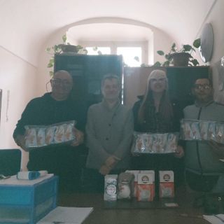 Asti, solidarietà in azione: la consegna mensile delle colazioni al dormitorio