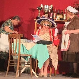 Teatro in piemontese e passeggiata notturna: un weekend ricco di eventi ad Asti