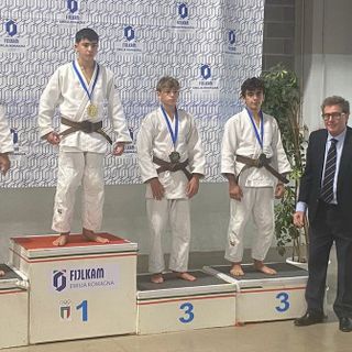 L'atleta astigiano sul podio