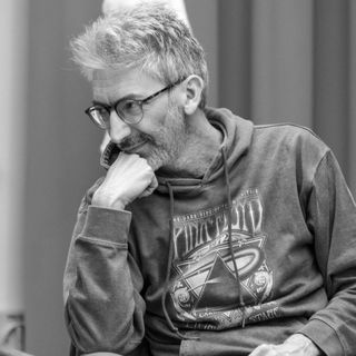 Asti, bivi e un mondo che si sposta mentre guardi altrove: a Libri in Nizza una “Digressione” con Gian Marco Griffi [Intervista]