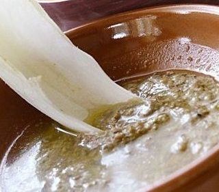 Bagna Cauda Day 2025: festa globale del piatto simbolo dell’inverno piemontese