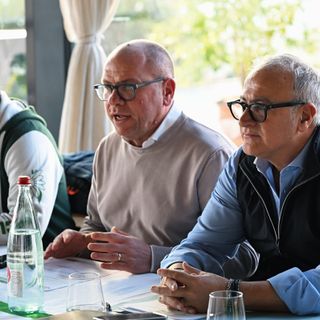 Il direttivo durante l'incontro