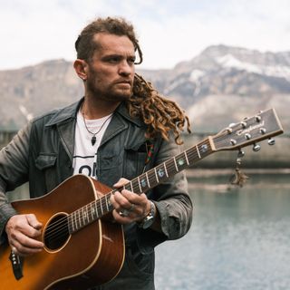 Un canto di Natale dalle colline astigiane: Esma e l'infinito cerchio dei ricordi