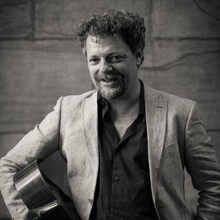 Chitarra da star al Foro Boario, domenica il concerto di Alessio Nebiolo