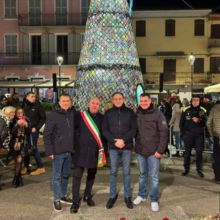 Rocchetta Tanaro accende il Natale con tradizione e partecipazione giovanile