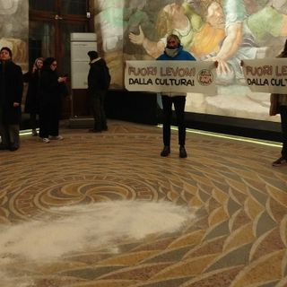 Un momento dell' azione dimostrativa (Mantova Uno)