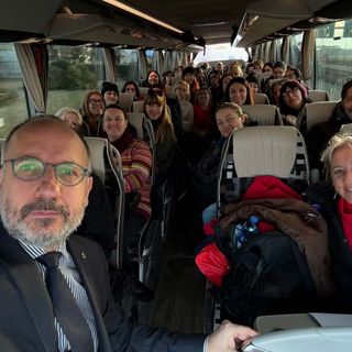 Rasero sul pullman con i lavoratori Konecta verso il presidio di Torino