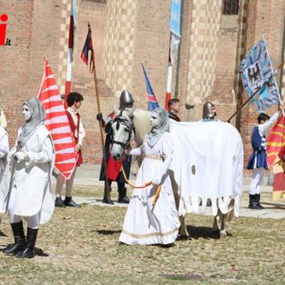 Un momento della sfilata di San Paolo al Palio 2025 (Merphefoto)