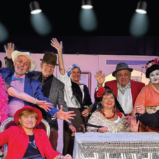 A San Damiano si ride in piemontese con "Na sorprèisa dòp l'àutra"