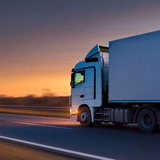Autotrasporto in ginocchio: il gasolio oltre i 2 euro, costi alle stelle per le imprese