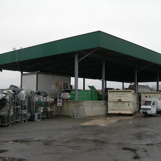 L'ecocentro di via Ceca