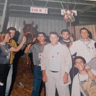 Foto d'archivio (tratta dalla pagina Facebook del Rione Cattedrale) con al centro Gianni Peracchio
