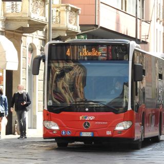 Un autobus della flotta urbana di Asp