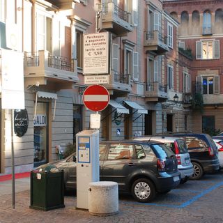 Torna ad Asti la sosta gratuita di due ore nelle zone di corona