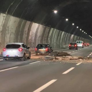 Viabilità: chiusa la A26 nel tratto tra Masone e il bivio A26/A10