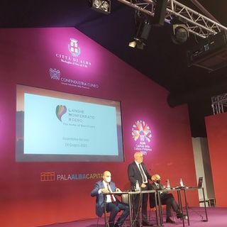 Nella foto, da sinistra, Mauro Carbone (direttore Ente Turismo LMR), Luigi Barbero (presidente Ente Turismo LMR) e Angelo Dabbene (presidente del collegio sindacale)