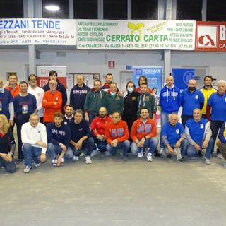 Il gruppo di giocatori protagonisti della passata edizione del Torneo dei Borghi di Bocce
