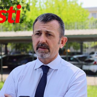 L'On. Delmastro ritratto, in occasione della sua visita al carcere di Asti, dall'obiettivo di Merfephoto - Efrem Zanchettin