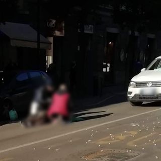I primi soccorsi all'anziano investito