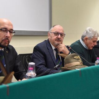 Da sinistra a destra: Corrado Vittone consigliere nazionale ANA, Fabrizio Pighin presidente Sezione ANA di Asti, Angelo Soave presidente dell’Assemblea e Sandro Lucchetta vice presidente Sezione ANA di Asti