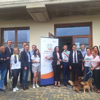 Inaugurato a San Damiano l'ambulatorio veterinario gratis per i più fragili