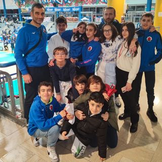 Foto di gruppo per i giovani atleti astigiani impegnati a Lavis