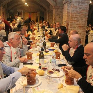 &quot;Bagnacaudisti&quot; in un locale astigiano