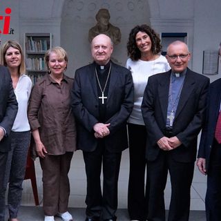 Alcuni scatti della lectio tenuta dal cardinal Ravasi (ph. Merfephoto - Efrem Zanchettin), nelle immagini successive momenti della visita dell'eminente studioso alla Sinagoga cittadina (ph. Franco Rabino)
