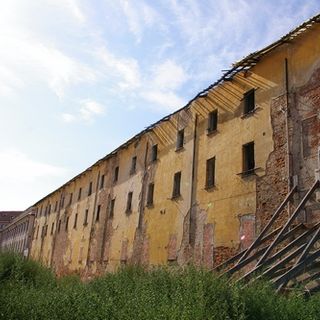 L'ex caserma “Carlo Alberto” di Asti, comunemente denominata “Il Casermone”. L'ex caserma “Carlo Alberto” di Asti, comunemente denominata “Il Casermone”.