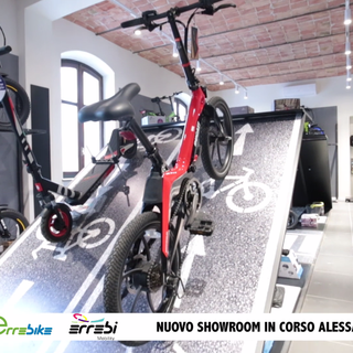 Errebi, porte aperte alla nuova concessionaria Errebike: biciclette e monopattini elettrici (VIDEO)