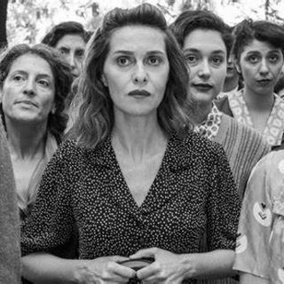 Paola Cortellesi, regista e interprete di &quot;C'è ancora domani&quot;, in una scena del film