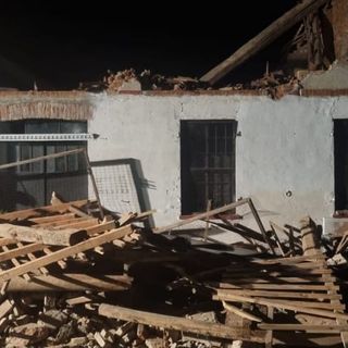San Damiano, crollata nella notte la copertura di un deposito agricolo
