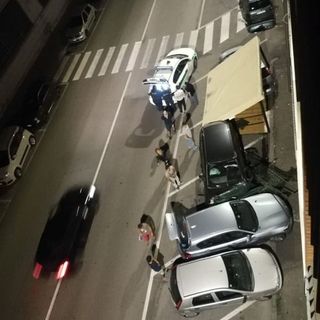 Incidente in corso Alessandria: un’auto ha abbattuto il dehor di un bar [GALLERIA FOTOGRAFICA]